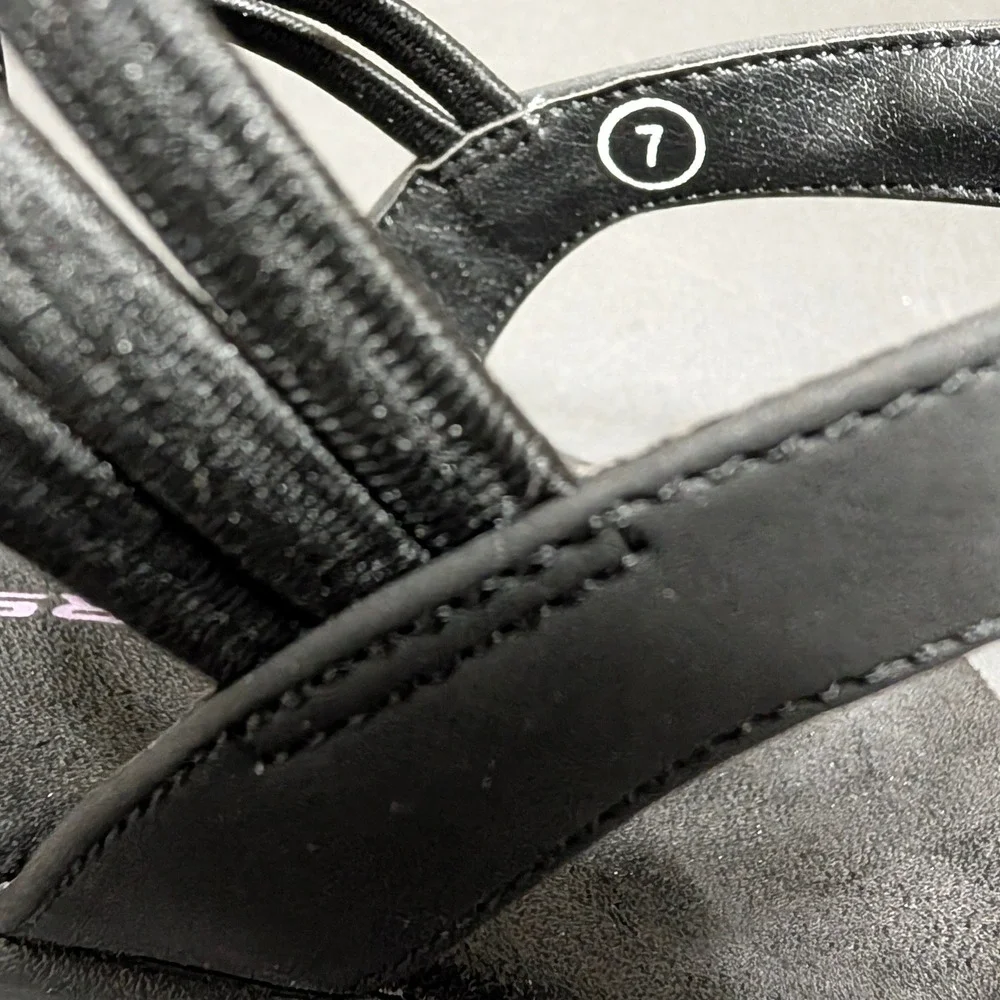 Skechers Reggae Slim Vacay Black Strappy Memory Foam Sandals Womens 7